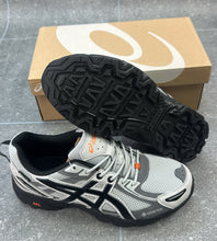 Load image into Gallery viewer, Shoes