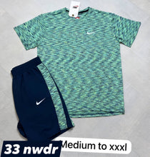 Load image into Gallery viewer, T-shirt