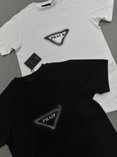 Load image into Gallery viewer, Tshirt
