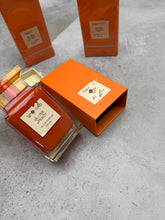 Load image into Gallery viewer, Perfume