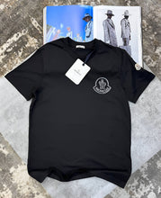 Load image into Gallery viewer, T-shirt