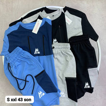 Load image into Gallery viewer, Tshirt