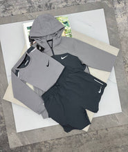 Load image into Gallery viewer, T-shirt