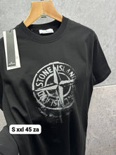 Load image into Gallery viewer, Tshirt
