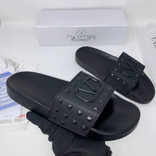 Load image into Gallery viewer, Slipper