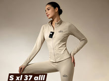 Load image into Gallery viewer, Tracksuit women
