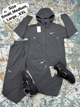 Load image into Gallery viewer, Tracksuit men