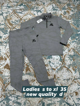 Load image into Gallery viewer, Tracksuit women