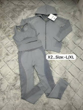 Load image into Gallery viewer, Tracksuit women