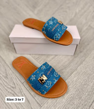 Load image into Gallery viewer, Slipper