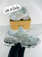 Load image into Gallery viewer, Shoes