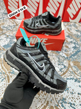 Load image into Gallery viewer, Shoes