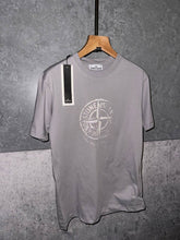 Load image into Gallery viewer, Tshirt