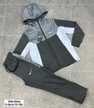 Load image into Gallery viewer, Tracksuit