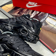 Load image into Gallery viewer, Shoes men