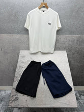 Load image into Gallery viewer, Tshirt