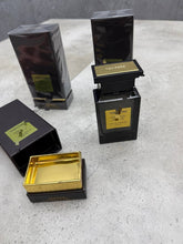 Load image into Gallery viewer, Perfume