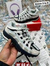 Load image into Gallery viewer, Shoes