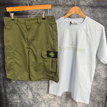 Load image into Gallery viewer, T-shirt