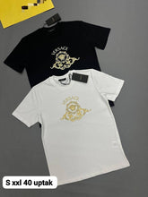 Load image into Gallery viewer, Tshirt
