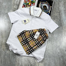 Load image into Gallery viewer, Tshirt