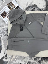 Load image into Gallery viewer, Tracksuit