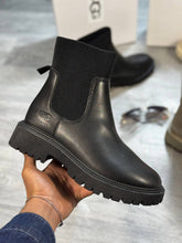 Load image into Gallery viewer, Shoes