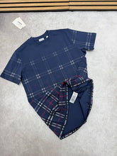 Load image into Gallery viewer, Tshirt