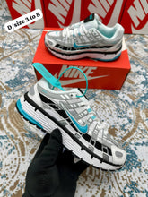 Load image into Gallery viewer, Shoes
