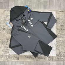 Load image into Gallery viewer, Tracksuit boy