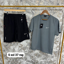 Load image into Gallery viewer, Tshirt