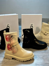 Load image into Gallery viewer, Shoes