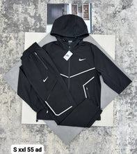 Load image into Gallery viewer, Tracksuit men