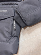 Load image into Gallery viewer, Jacket