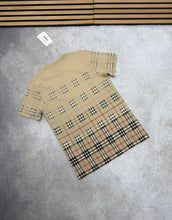 Load image into Gallery viewer, Tshirt