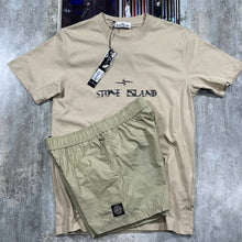 Load image into Gallery viewer, Tshirt