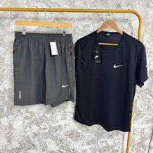 Load image into Gallery viewer, Tshirt