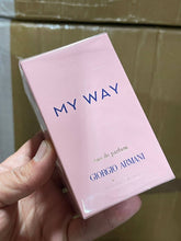 Load image into Gallery viewer, Perfume
