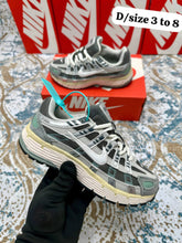 Load image into Gallery viewer, Shoes