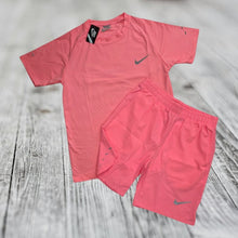 Load image into Gallery viewer, Tshirt