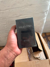 Load image into Gallery viewer, Perfume