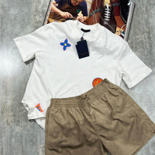 Load image into Gallery viewer, Tshirt