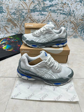 Load image into Gallery viewer, Shoes