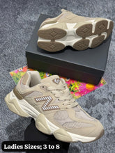 Load image into Gallery viewer, Shoes women