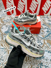 Load image into Gallery viewer, Shoes