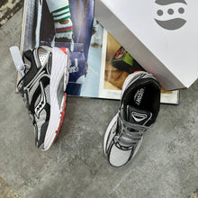 Load image into Gallery viewer, Shoes