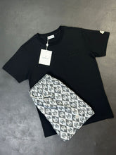 Load image into Gallery viewer, Tshirt
