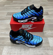 Load image into Gallery viewer, Shoes