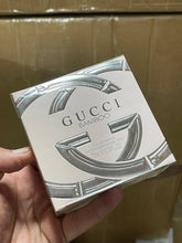 Load image into Gallery viewer, Perfume