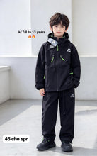 Load image into Gallery viewer, Tracksuit boy